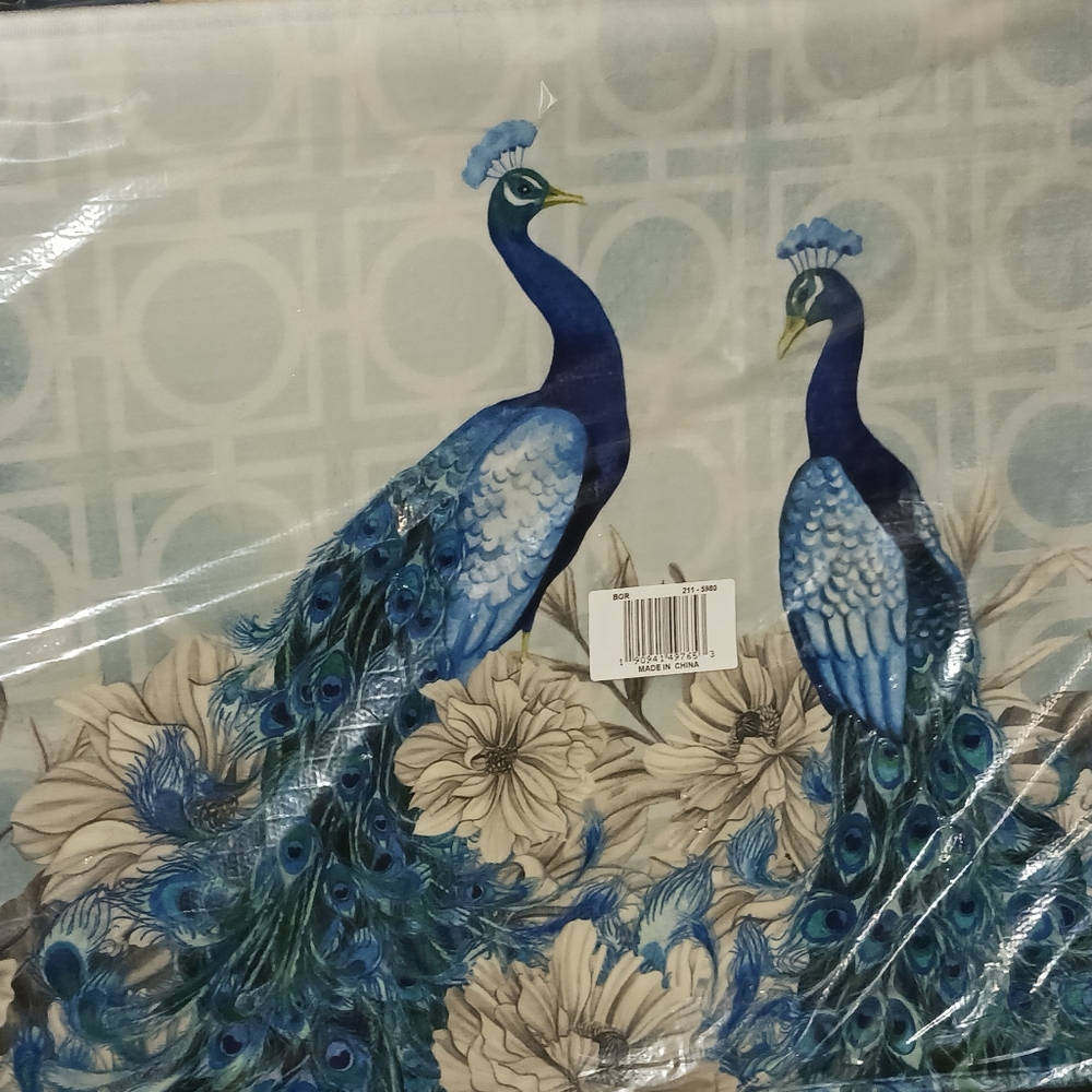 Peacock Bath Rug - Picture 6 of 11